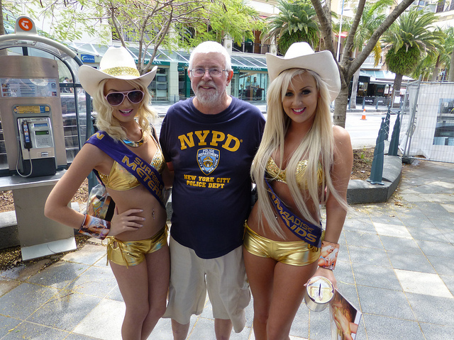 8143012228_9ced582e8a_z